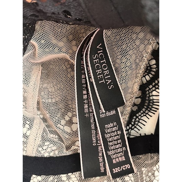 Victorias Secret Very Sexy Unlined Black Plunge Lace Halter Long Line Bra 32C - Picture 6 of 10